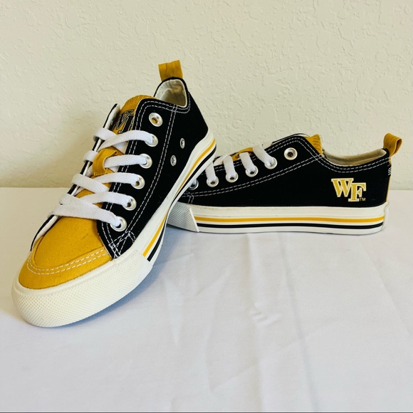 SKICKS Shoes Nwob Skicks Wake Forest University Womans Lowtop